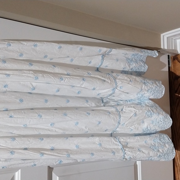 Nwt Rachel Zoe White Dress with Blue Floral Accents - Picture 11 of 17